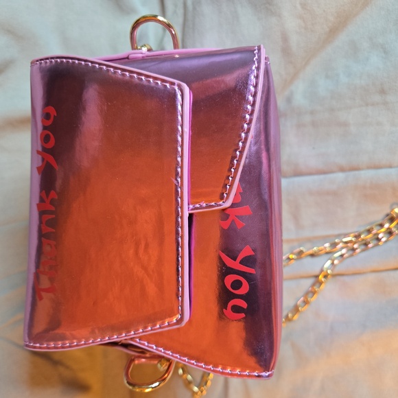 Chinese Take Out Vinyl Purse with Shoulder Chain Gold - Picture 2 of 7